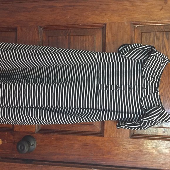 TOPSHOP Striped Skater Dress with Flared Sleeve - Picture 2 of 3